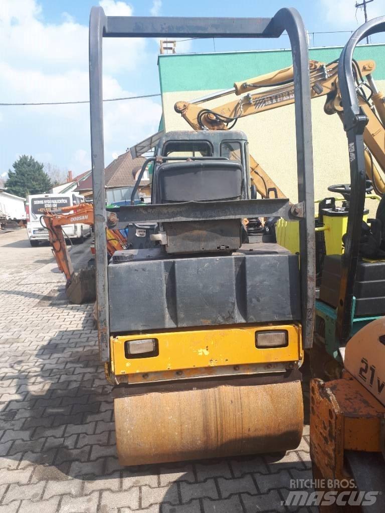 Bomag BW 100 AD-3 タンデムローラ