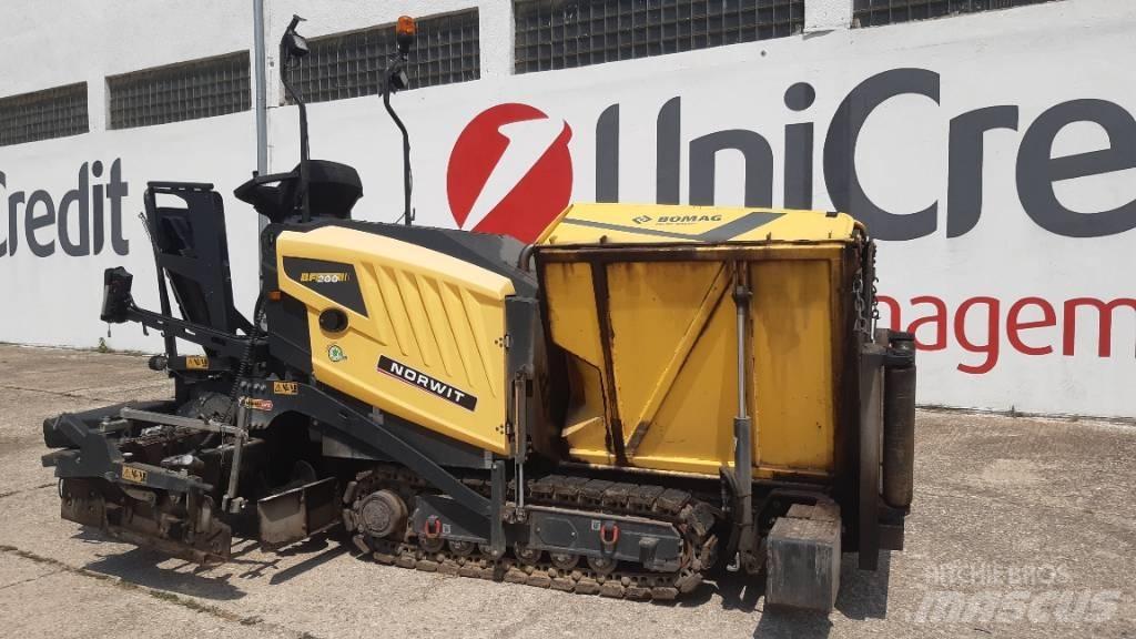 Bomag BF 200 C-2 アスファルトフィニッシャ