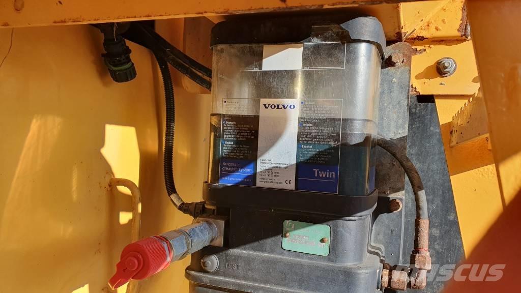 Volvo L 120 G ホイールローダー・タイヤショベル