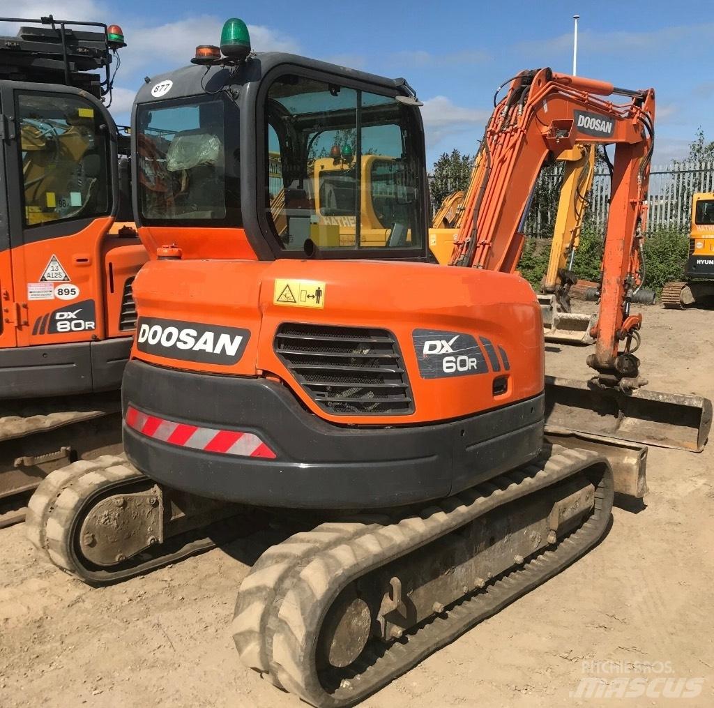 Doosan DX 60 R ミニ油圧ショベル 7t以下（ミニユンボ・ミニディガー）