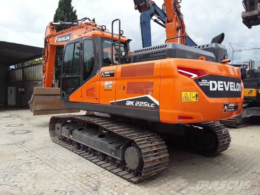 Doosan DX225LC-7 大型油圧ショベル12t以上（パワーショベル・ユンボ）