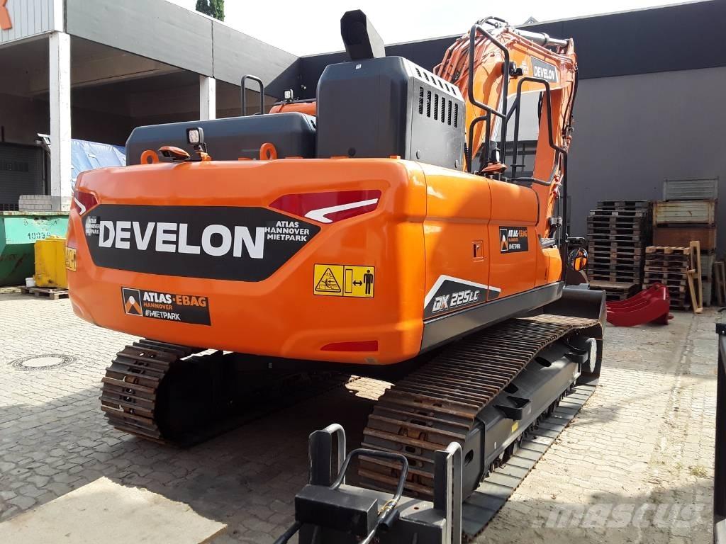 Doosan DX225LC-7 大型油圧ショベル12t以上（パワーショベル・ユンボ）