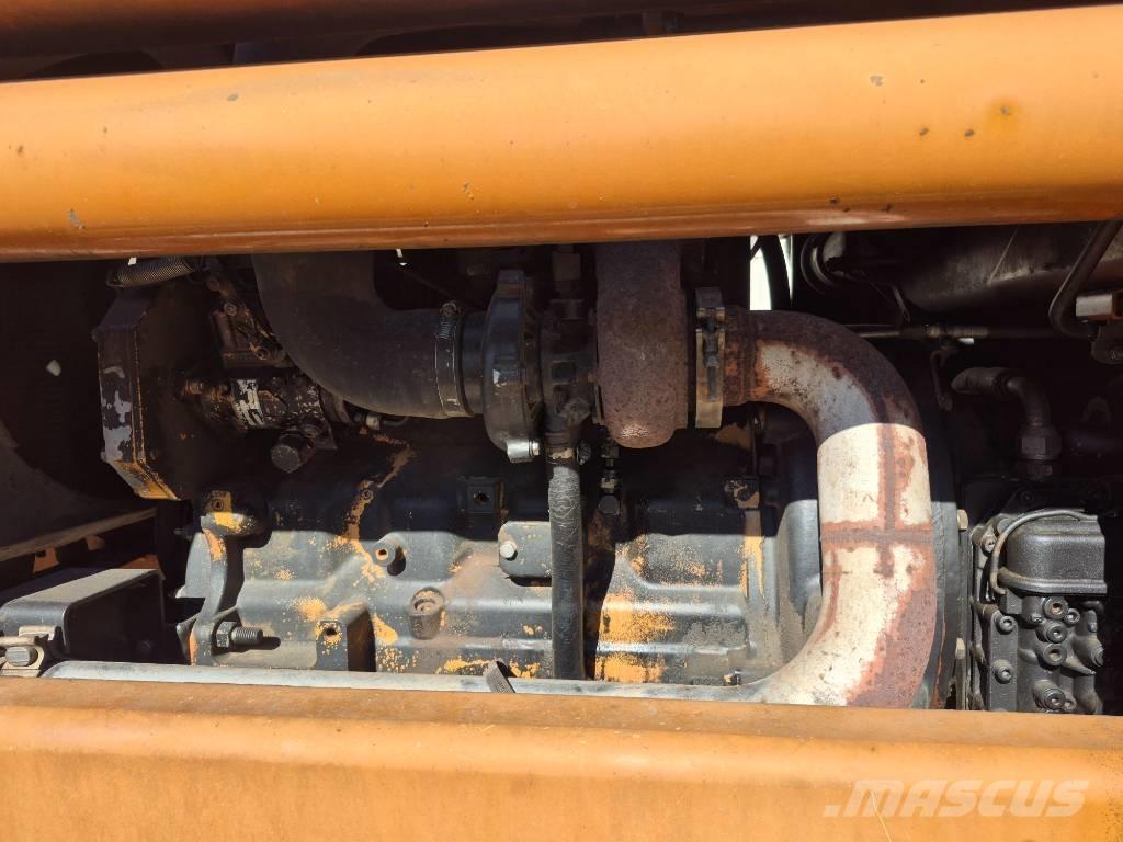 Lull 844C-42 テレスコーピックハンドラー