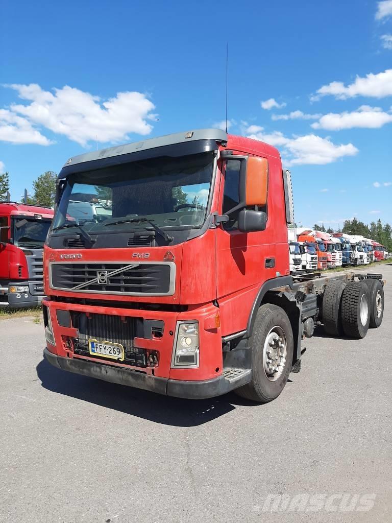 Volvo FM 9 キャブ付きシャーシ