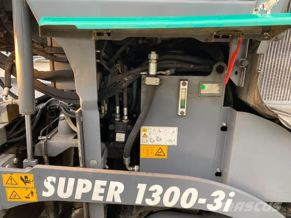 Vögele SUPER 1300-3I アスファルトフィニッシャ