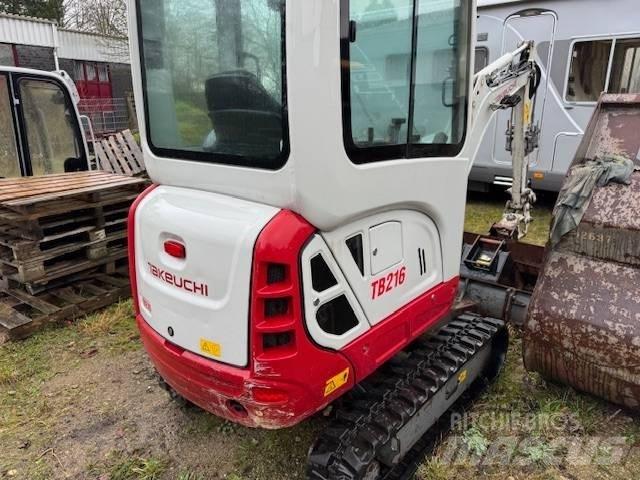 Takeuchi TB 216 V4 ミニ油圧ショベル 7t以下（ミニユンボ・ミニディガー）