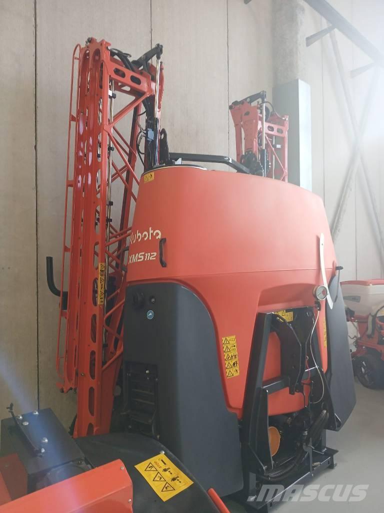 Kubota XMS112 マウント型噴霧器