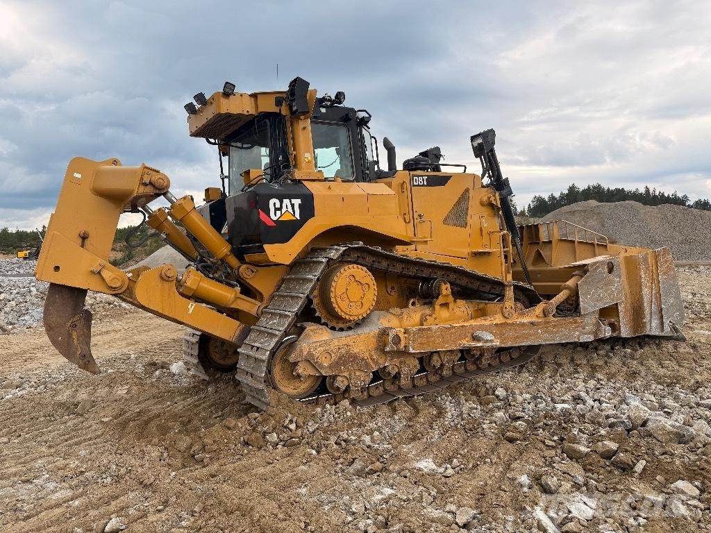 CAT D 8 T ブルドーザー