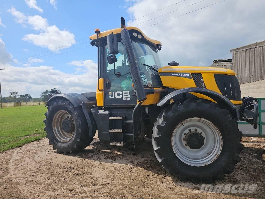 JCB Fastrac 3200 トラクター