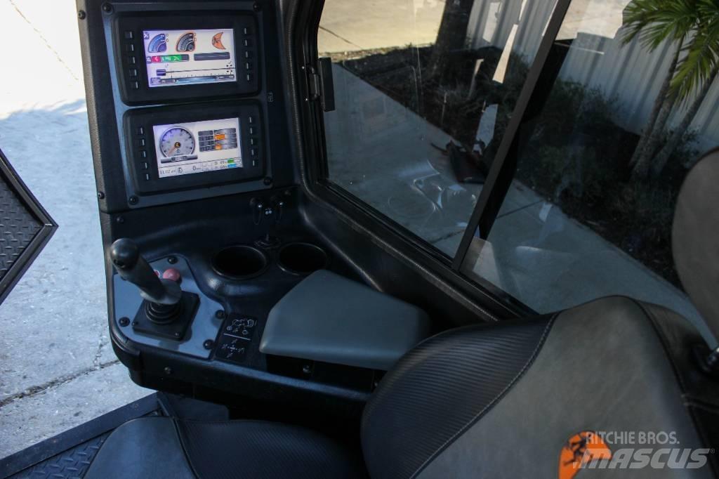 Ditch Witch JT40 水平掘削リグ