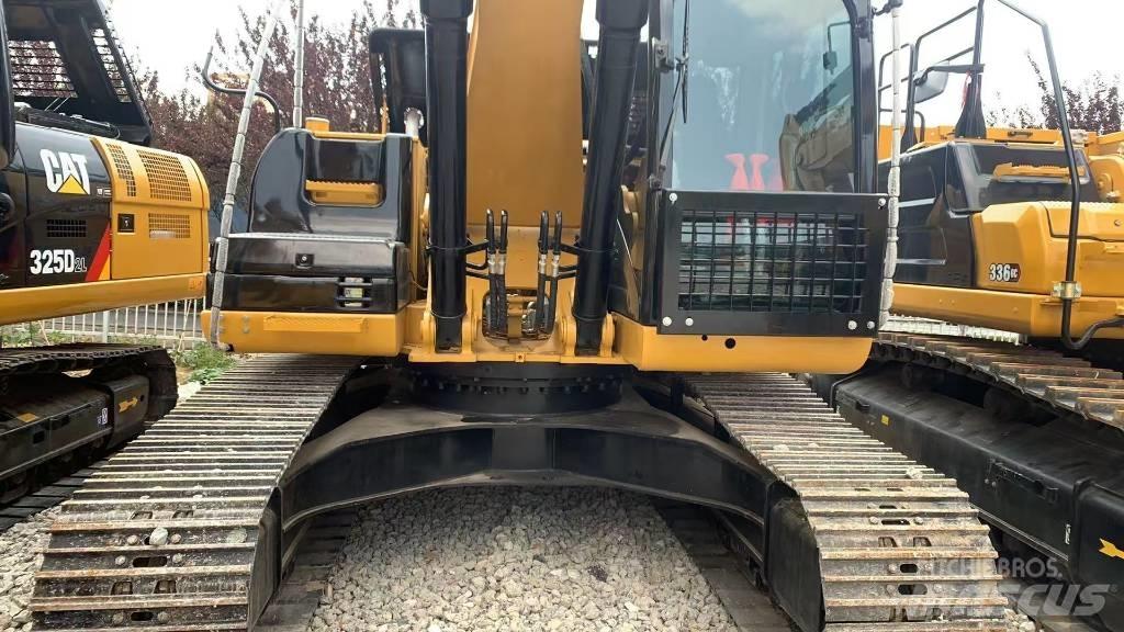 CAT 324 大型油圧ショベル12t以上（パワーショベル・ユンボ）