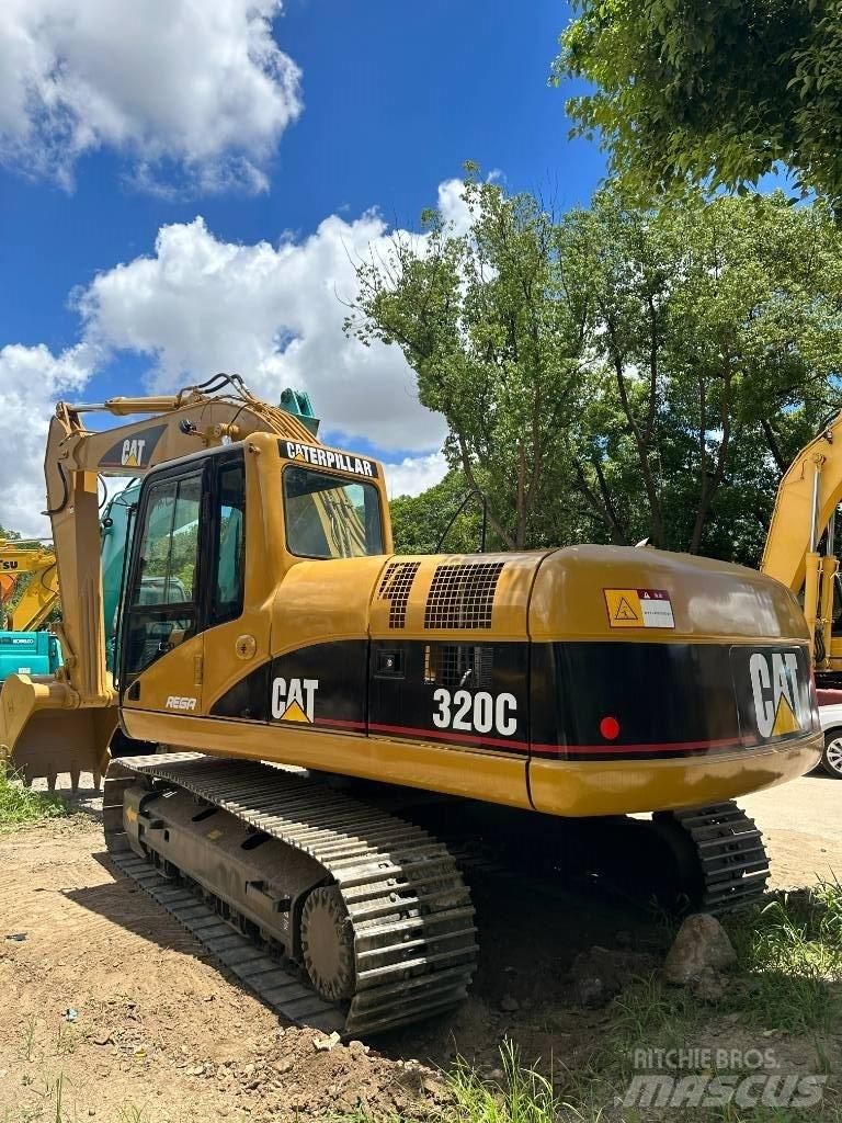 CAT CAT320C 中型油圧ショベル 7ｔ-12ｔ（ユンボ・パワーショベル・バックホー）