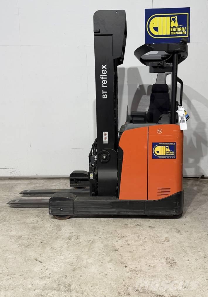 BT truck RRE 160HE リーチフォークリフト