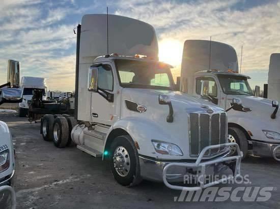 Peterbilt 579 中古トラクターヘッド | トレーラーヘッド