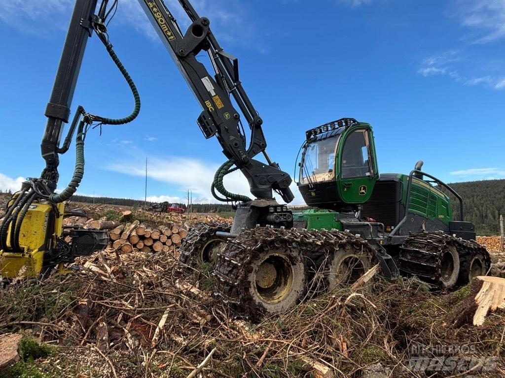 John Deere 1270G 8WD ハーベスター
