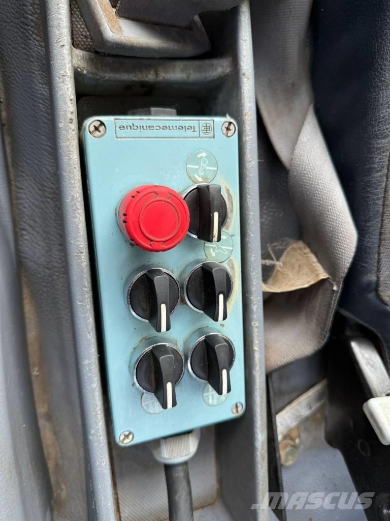 Mitsubishi FUSO コンテナ、海コン車