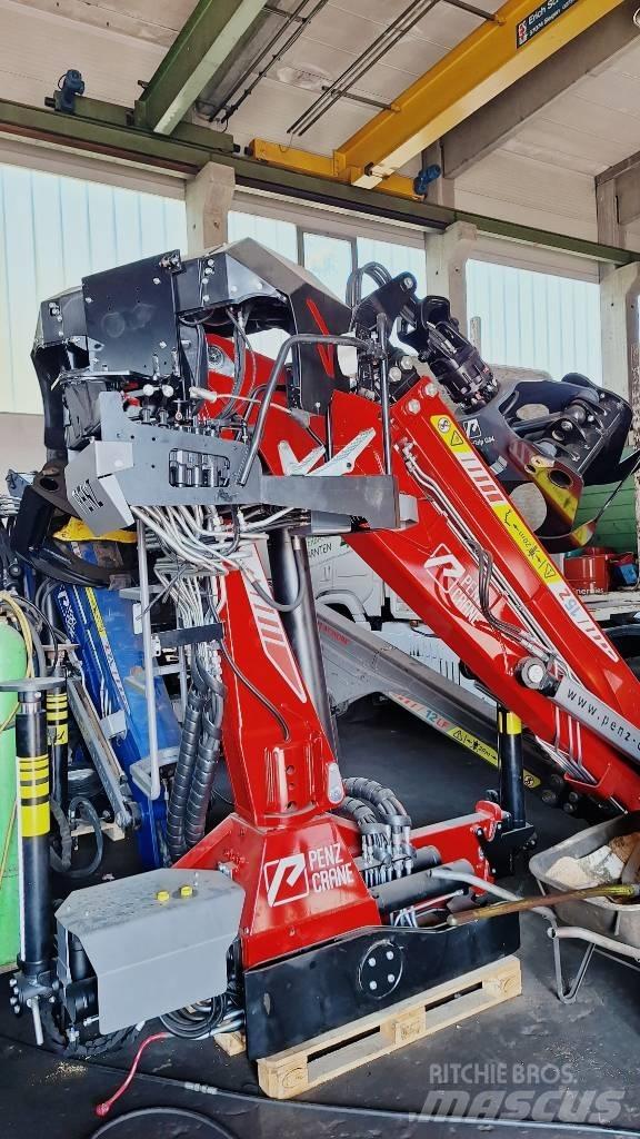 Penz 15Z9.50 クレーンとローダー