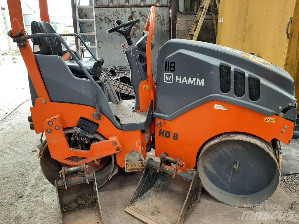 Hamm HD 8 VV タンデムローラ