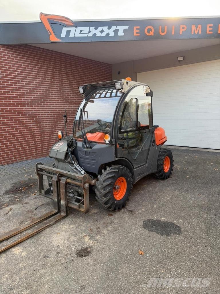 Ausa T 144 H テレスコーピックハンドラー