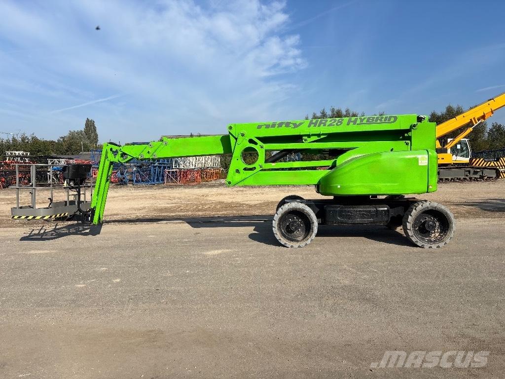 Niftylift HR 28 ブームリフト　屈伸型
