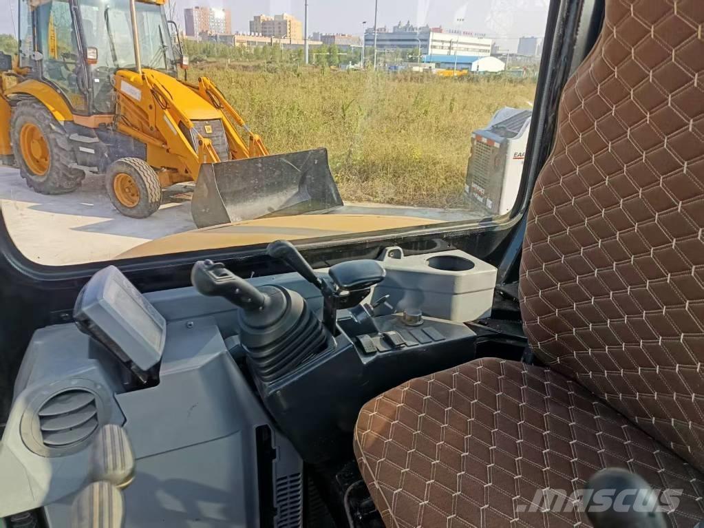 CAT 303.5 E CR ミニ油圧ショベル 7t以下（ミニユンボ・ミニディガー）
