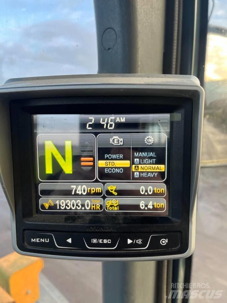 Hyundai HL 760-9 ホイールローダー・タイヤショベル