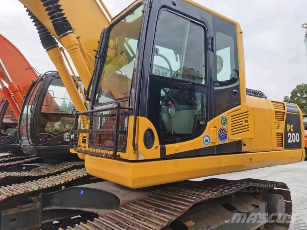 Komatsu PC 200-8 大型油圧ショベル12t以上（パワーショベル・ユンボ）
