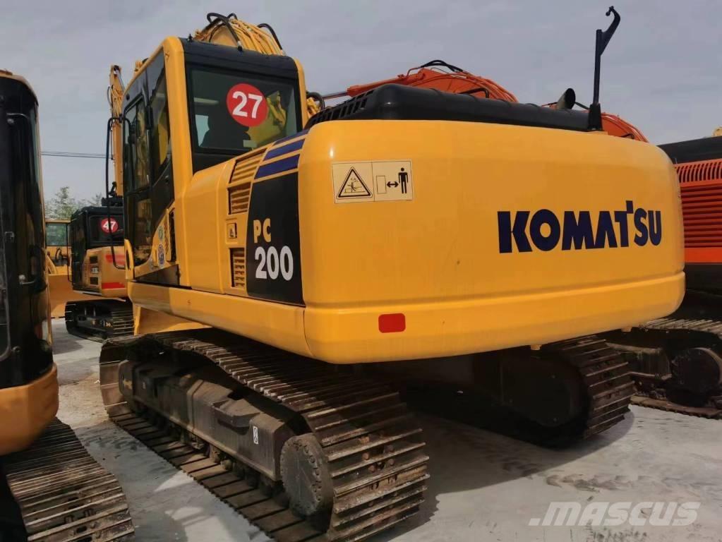 Komatsu PC 200-8 大型油圧ショベル12t以上（パワーショベル・ユンボ）