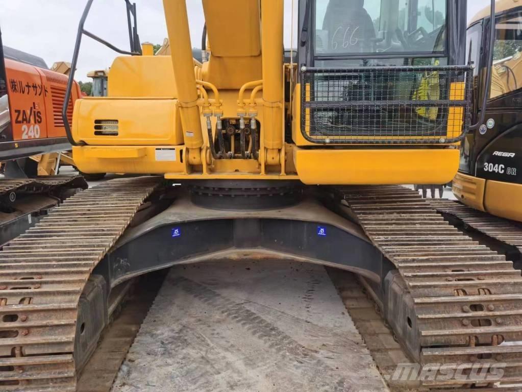 Komatsu PC 200-8 大型油圧ショベル12t以上（パワーショベル・ユンボ）