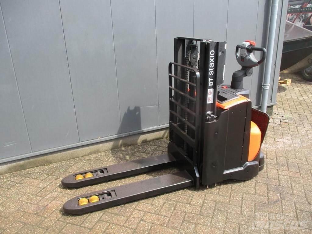 BT SWE 200D ウォーキンフォークリフト
