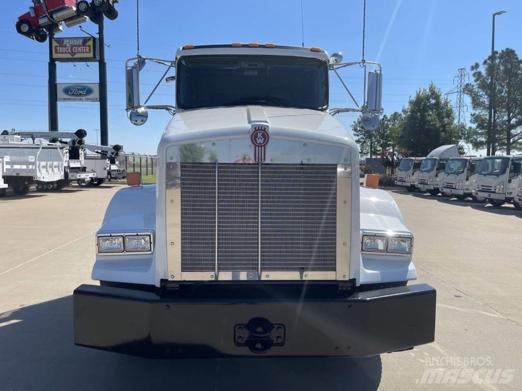 Kenworth T 800 中古トラクターヘッド | トレーラーヘッド