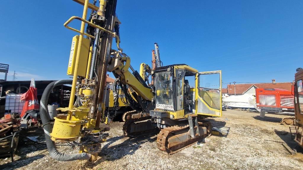 Atlas Copco F6 サーフェイスドリルリグ