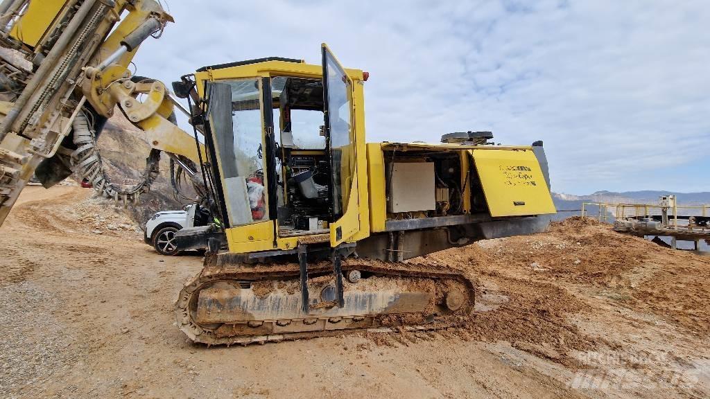 Atlas Copco F6 サーフェイスドリルリグ