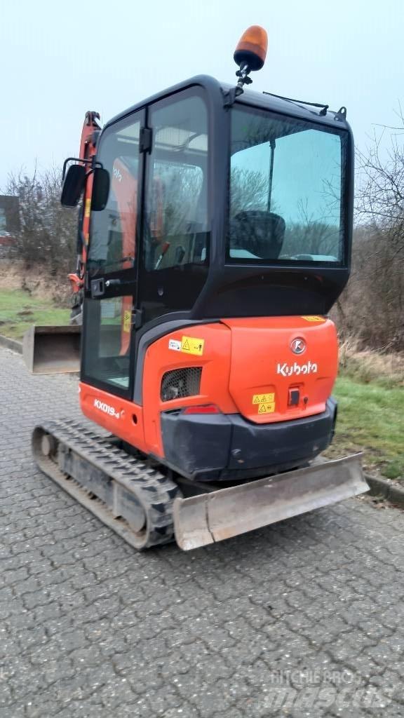 Kubota KX019-4 ミニ油圧ショベル 7t以下（ミニユンボ・ミニディガー）