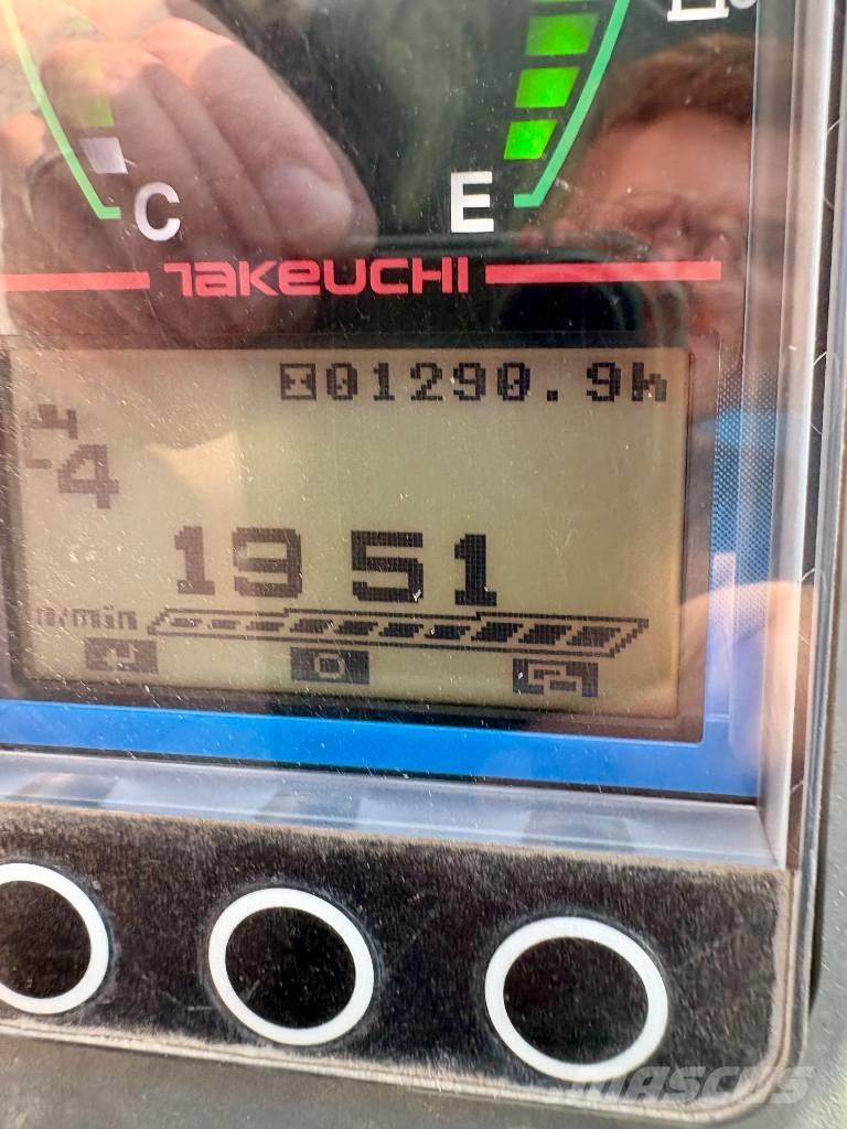 Takeuchi TB 225 ミニ油圧ショベル 7t以下（ミニユンボ・ミニディガー）
