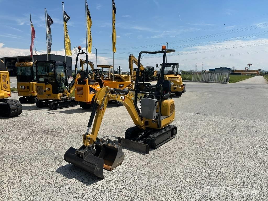 CAT 300.9 D ミニ油圧ショベル 7t以下（ミニユンボ・ミニディガー）