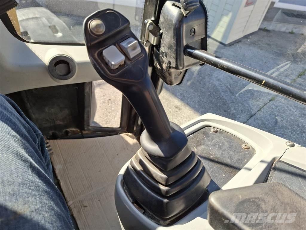CAT 906H2 ホイールローダー・タイヤショベル