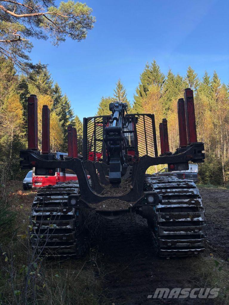 Komatsu 845 フォワーダー