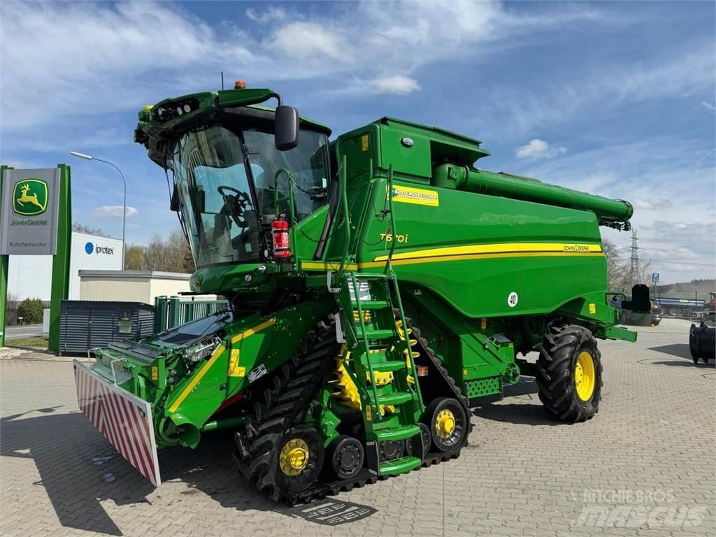John Deere T670 コンバイン