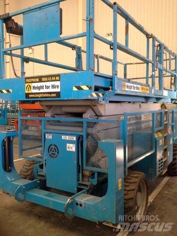Genie GS 5390 RT シザースリフト