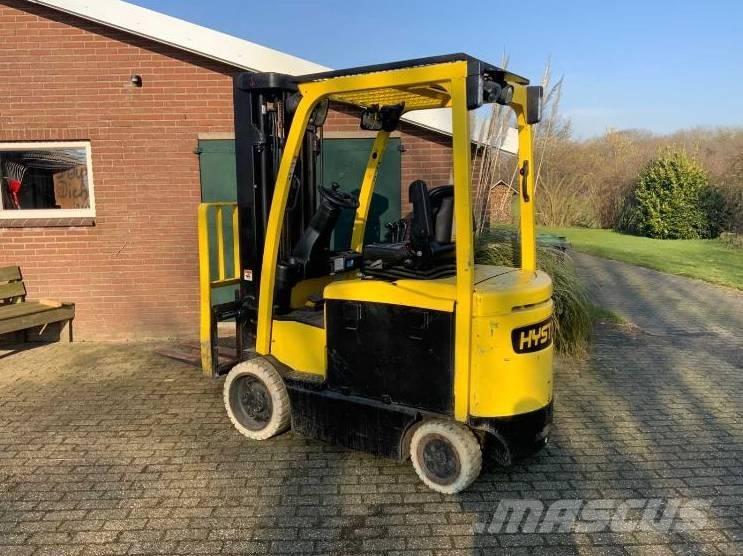 Hyster E 3.0XN バッテリーフォークリフト