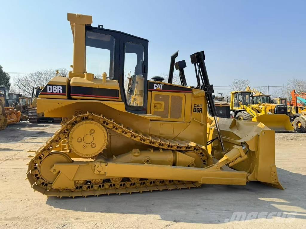 CAT D 6 R ブルドーザー