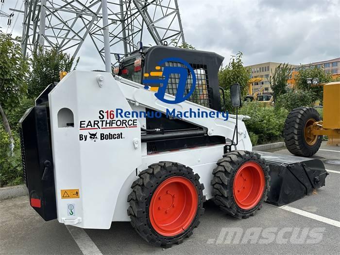 Bobcat S 16 スキッドステアローダー