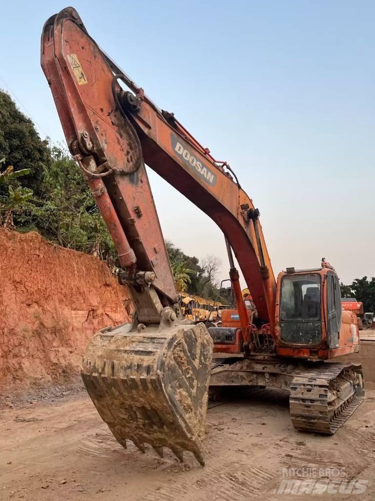 Doosan DX 300 LC ミニ油圧ショベル 7t以下（ミニユンボ・ミニディガー）
