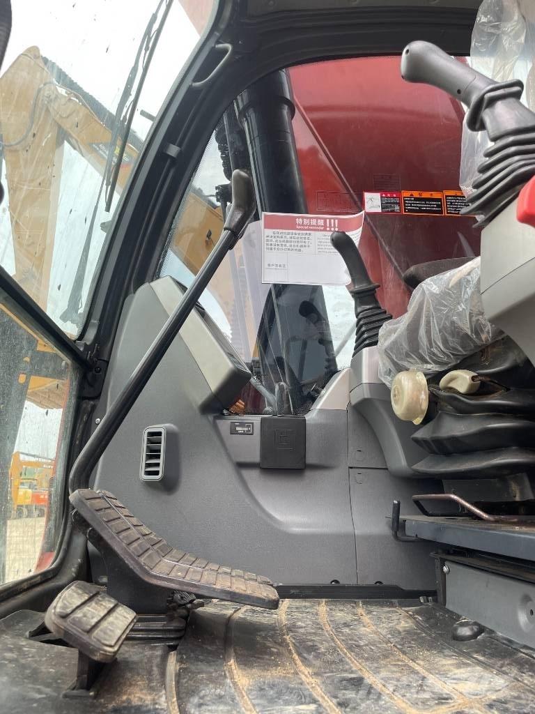 Doosan DX225LCA 大型油圧ショベル12t以上（パワーショベル・ユンボ）