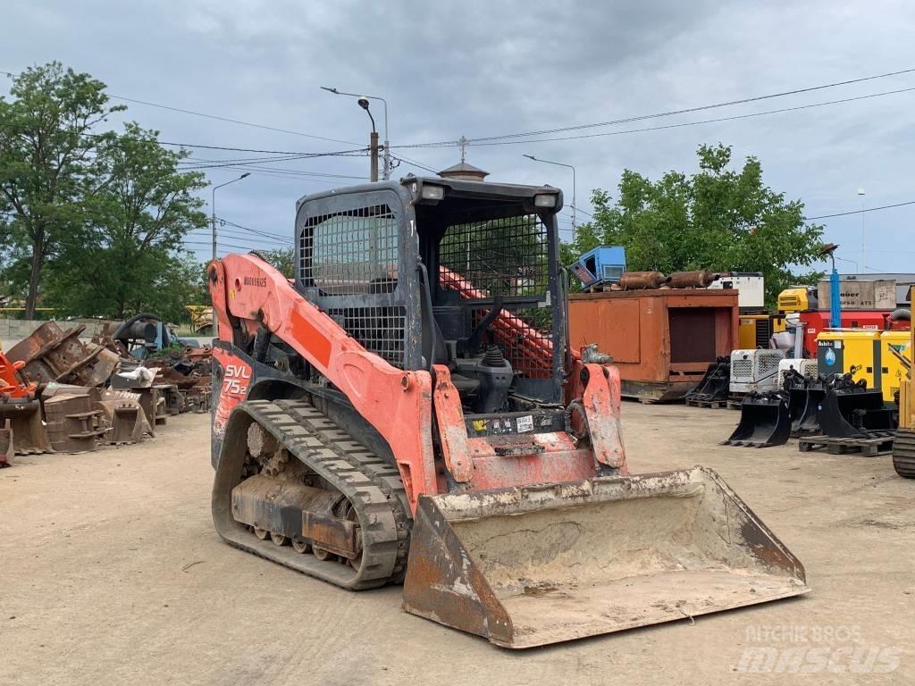 Kubota SVL 75-2 スキッドステアローダー