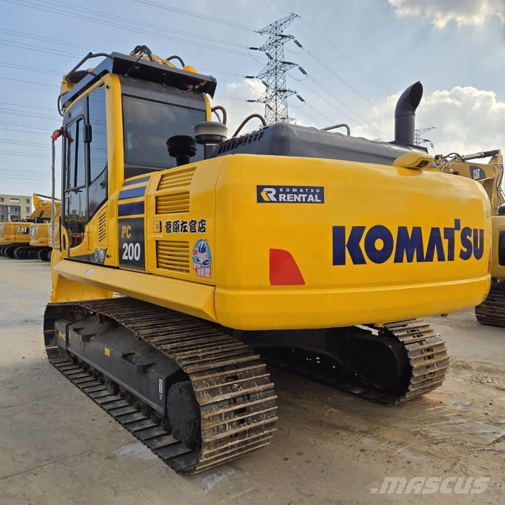Komatsu PC 200-8 大型油圧ショベル12t以上（パワーショベル・ユンボ）