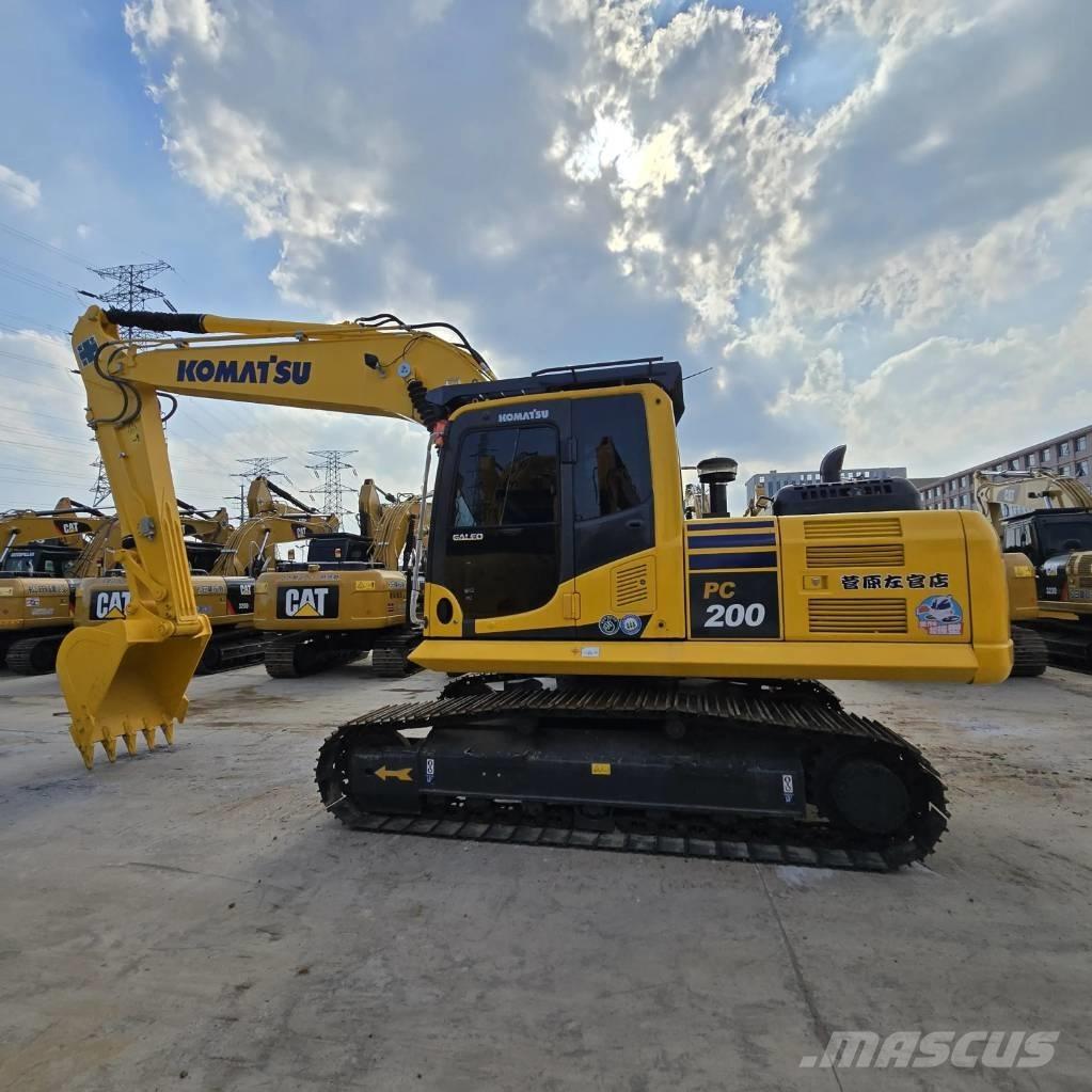 Komatsu PC 200-8 大型油圧ショベル12t以上（パワーショベル・ユンボ）