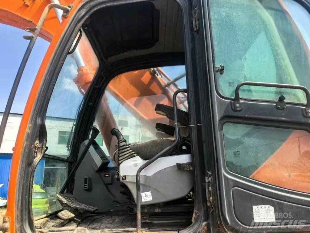 Doosan DX 260 大型油圧ショベル12t以上（パワーショベル・ユンボ）