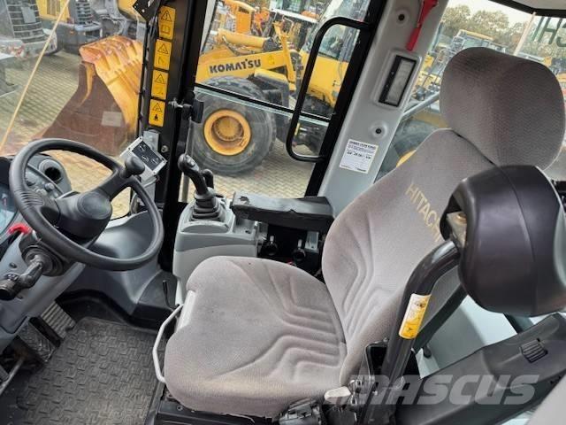 Hitachi ZW 250-6 ホイールローダー・タイヤショベル